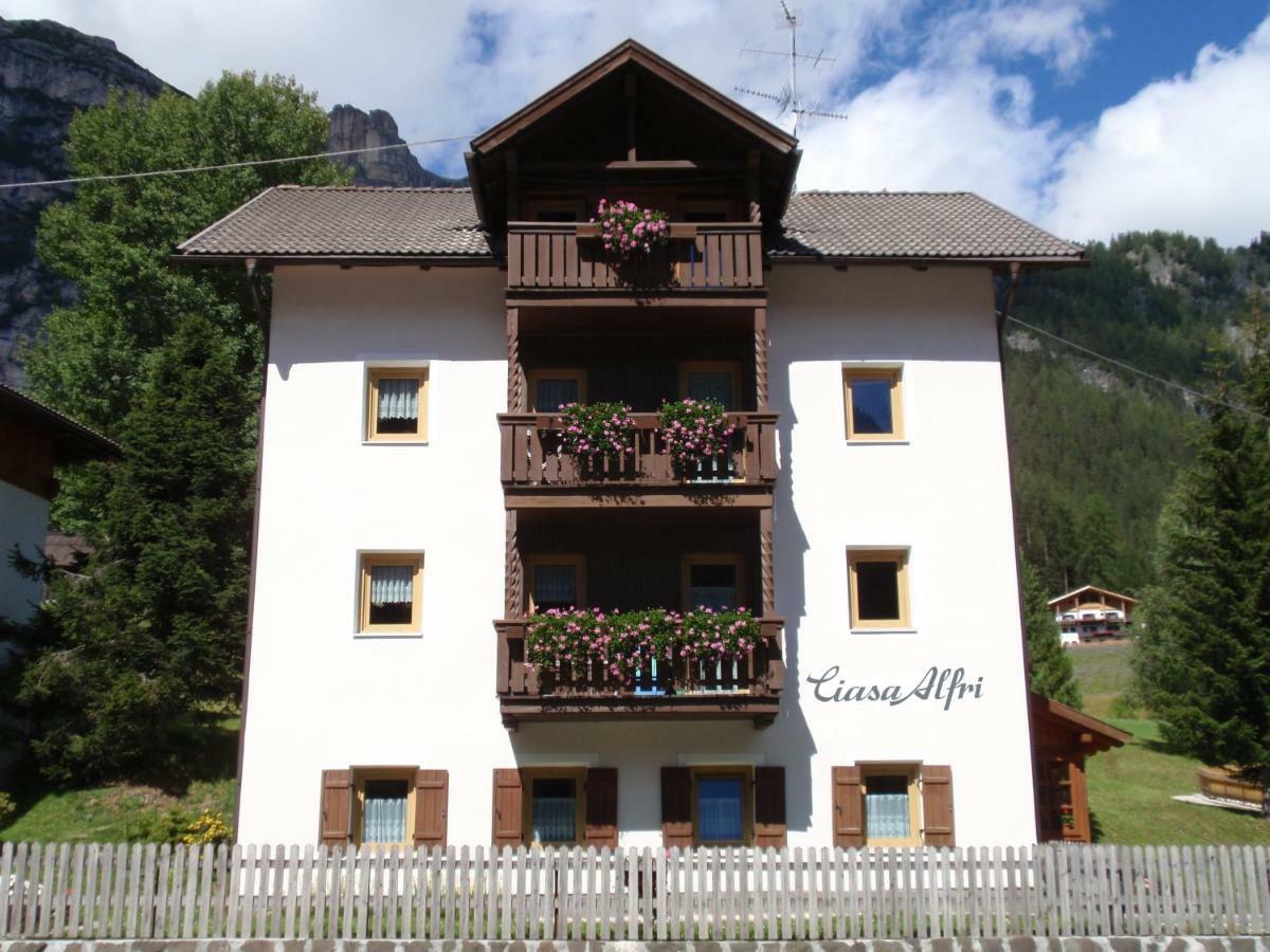 Hotel Ciasa Alfri La Villa  Esterno foto